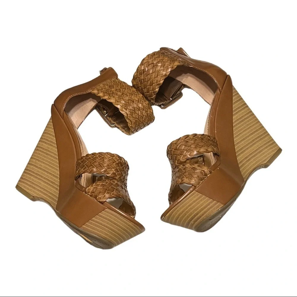 BCBGeneration Candiss Roll Weave Vachetta Open-toe 5”Wedge Platform Sandal 7B